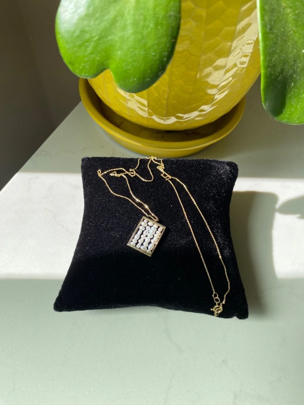 WWAKE 14k Pearl Small Weaving Pendant Necklace - Picture 3 of 8